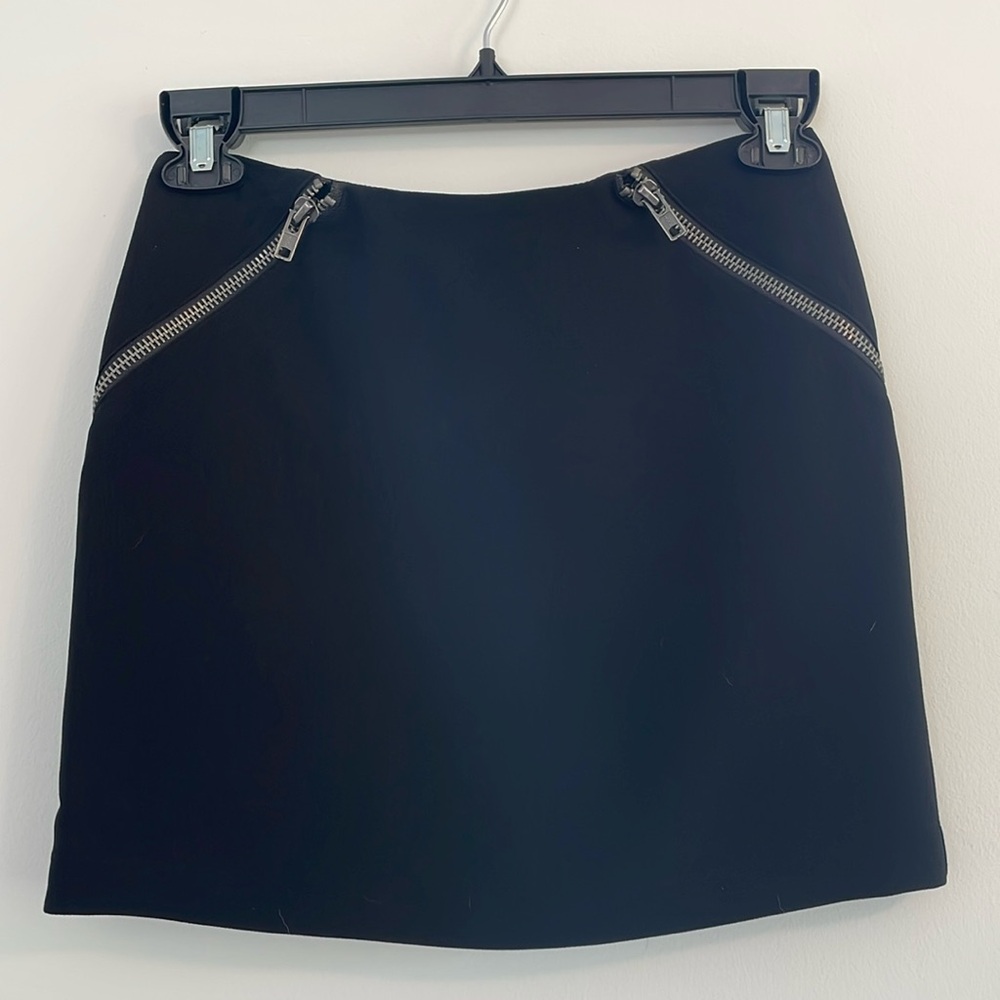 BCBG black skirt size 2